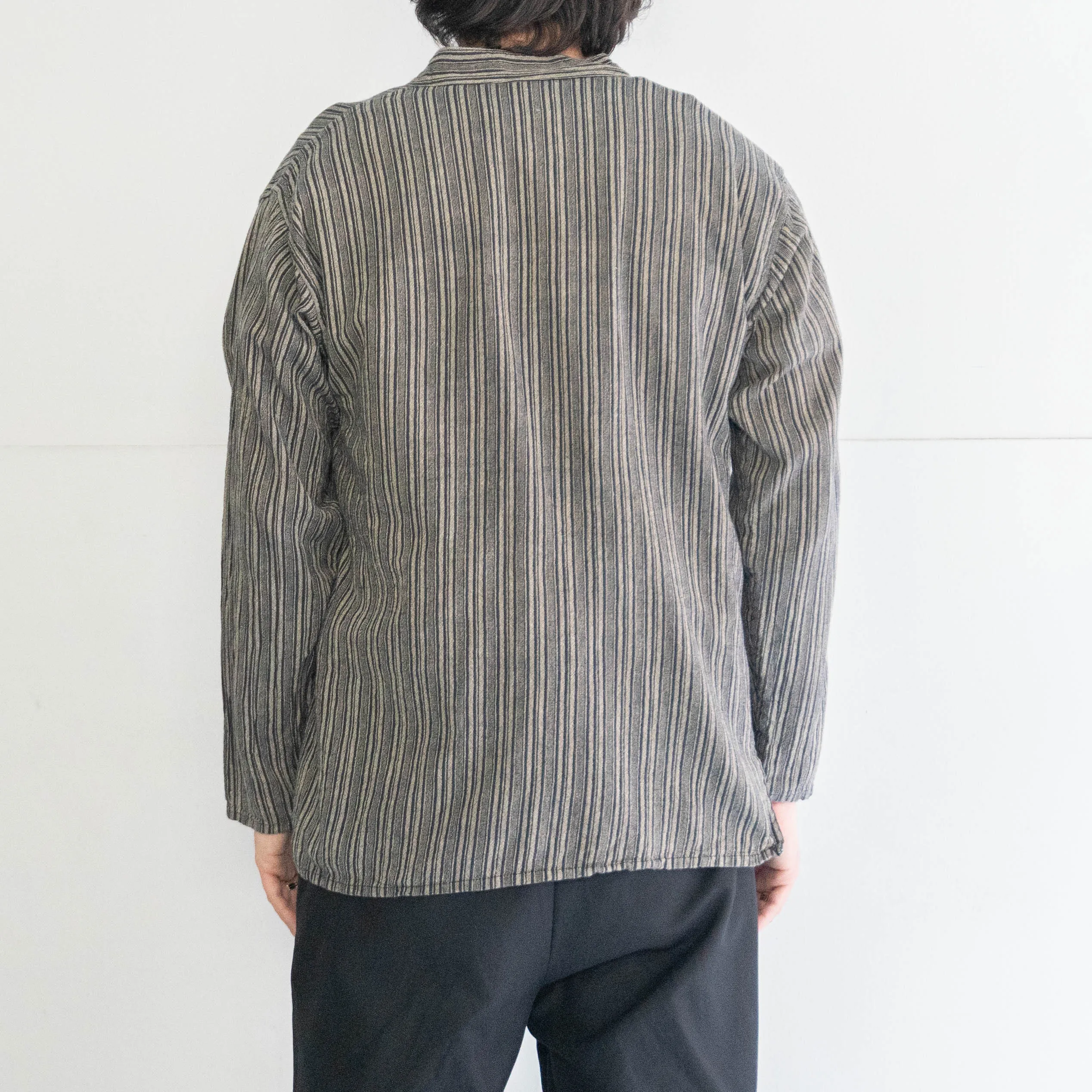 1980-90s black×gray stripe shirts 'with toggle buttons'　